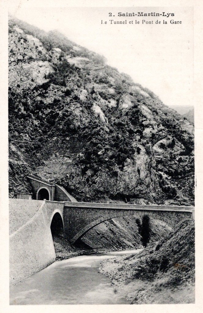Brücke, Hangviadukt und der Tunnel du Bourrec