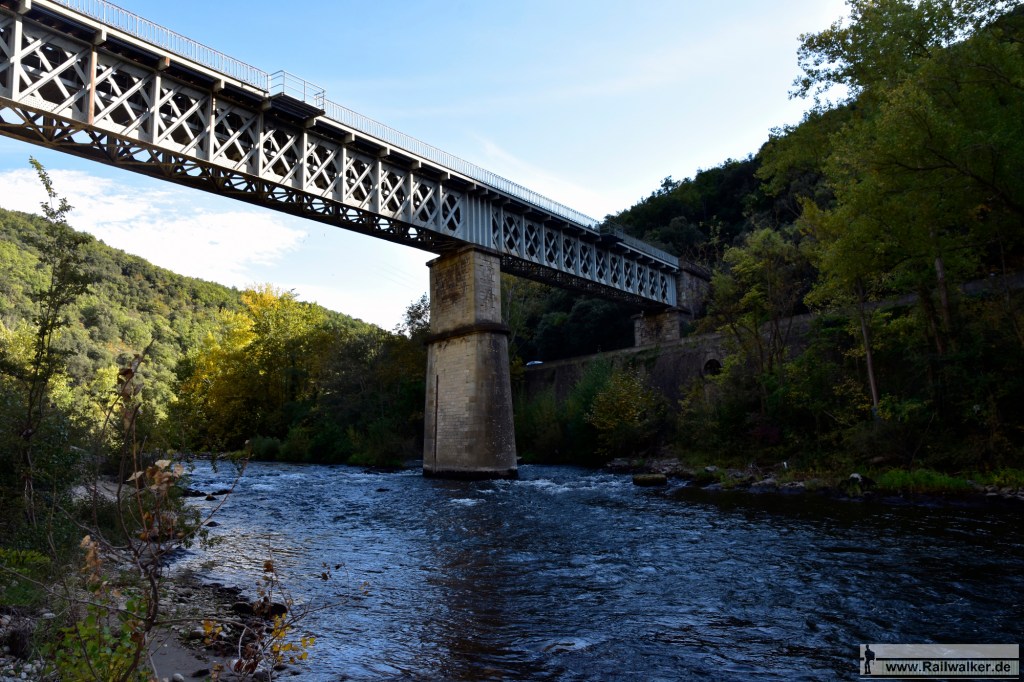 Die Pont sur l'Aude bei Streckenkilometer 381,293.